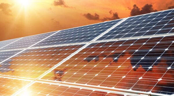 Étude de cas - industrie - Contrôle de la production d'énergie photovoltaïque